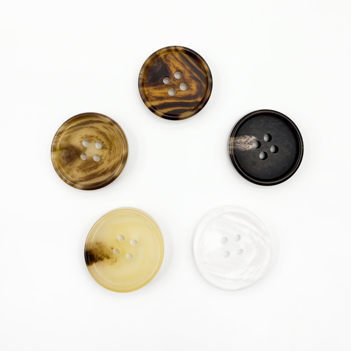 RB-192 faux horn 4-hole polyester button with layered horn pattern